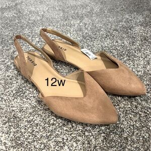 NWT. Nude Torrid Flats